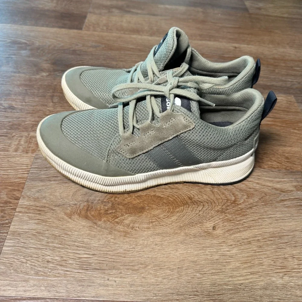 Sorel Out N About III Low 2019631-397 Sneakers Womens 9.5 Green Waterproof Shoes
